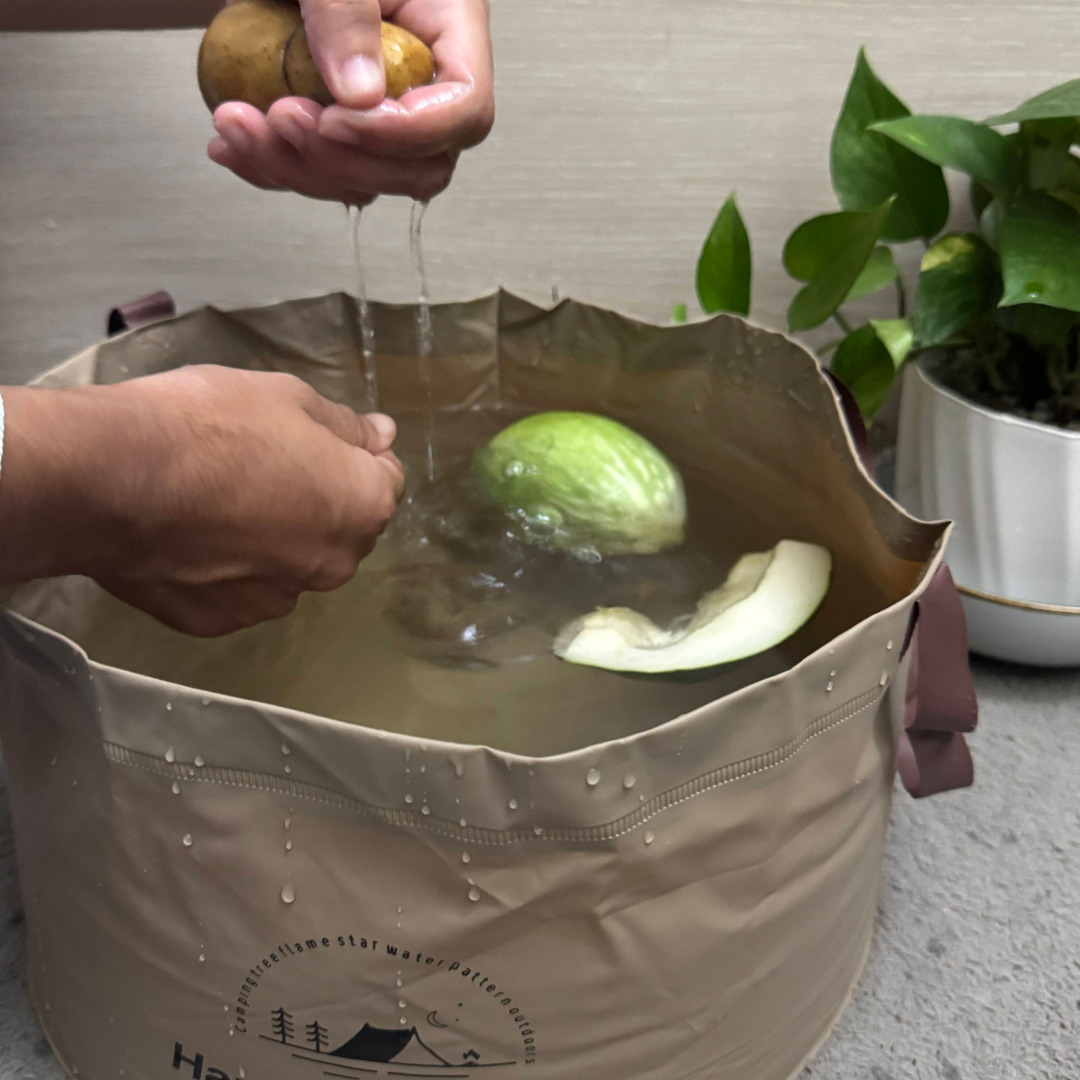 Collapsible Water Container